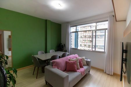 Apartamento à venda com 76m², 4 quartos e 1 vaga Apartamento à venda com 76m², 4 quartos e 1 vagaSala