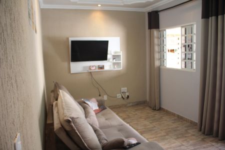 Casa à venda com 370m², 4 quartos e 7 vagasSala 2 Casa 2