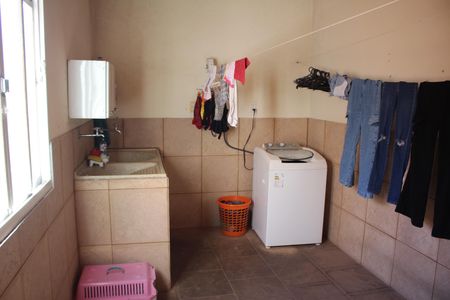 Casa à venda com 370m², 4 quartos e 7 vagasÁrea de Serviço Casa 2