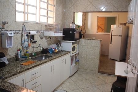 Casa à venda com 370m², 4 quartos e 7 vagasCozinha