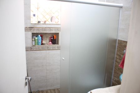 Casa à venda com 370m², 4 quartos e 7 vagasBanheiro