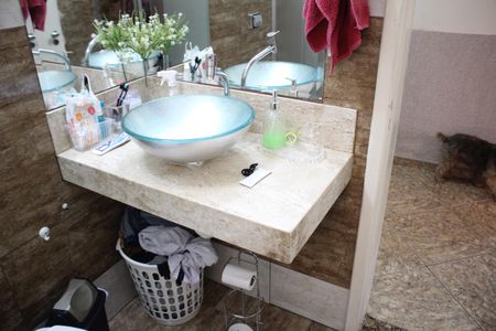 Casa à venda com 370m², 4 quartos e 7 vagasBanheiro