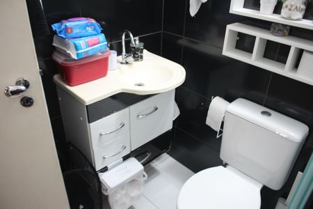 Casa à venda com 370m², 4 quartos e 7 vagasBanheiro Suíte 1