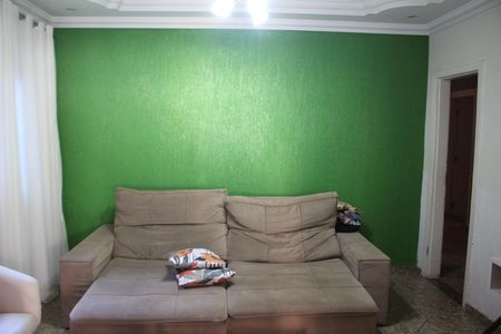 Casa à venda com 370m², 4 quartos e 7 vagasSala