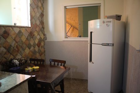 Casa à venda com 370m², 4 quartos e 7 vagasCozinha