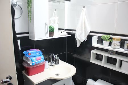 Casa à venda com 370m², 4 quartos e 7 vagasBanheiro Suíte 1