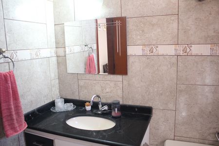 Casa à venda com 370m², 4 quartos e 7 vagasBanheiro 2 Casa 2