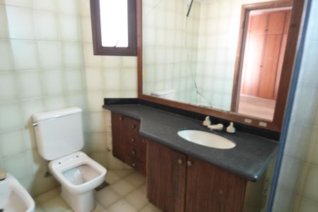 Apartamento à venda com 450m², 4 quartos e 4 vagasBanheiro Suíte 3