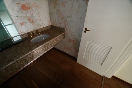 Apartamento à venda com 450m², 4 quartos e 4 vagasLavabo