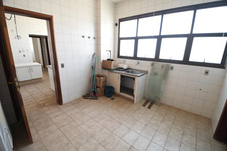 Apartamento à venda com 450m², 4 quartos e 4 vagasÁrea de Serviço