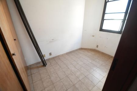 Apartamento à venda com 450m², 4 quartos e 4 vagasQuarto de Serviço 1