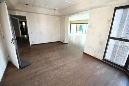 Apartamento à venda com 450m², 4 quartos e 4 vagasSala 2