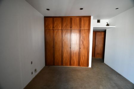 Apartamento à venda com 450m², 4 quartos e 4 vagas Suíte 3