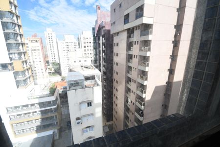 Apartamento à venda com 450m², 4 quartos e 4 vagasQuarto de Serviço 1 - Vista