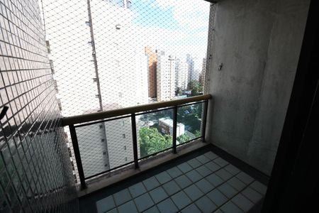 Apartamento à venda com 450m², 4 quartos e 4 vagas Suíte 3 - Sacada