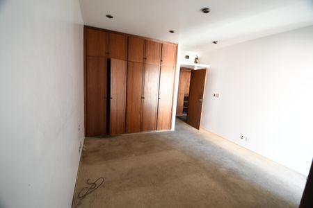 Apartamento à venda com 450m², 4 quartos e 4 vagas Suíte 2