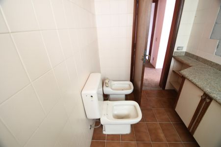 Apartamento à venda com 450m², 4 quartos e 4 vagasBanheiro Suíte 2