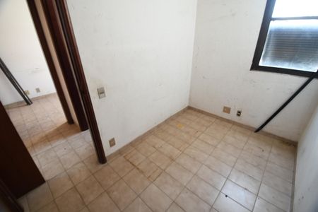 Apartamento à venda com 450m², 4 quartos e 4 vagasQuarto de Serviço 2