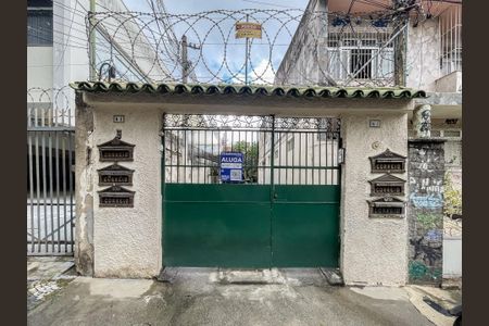 Casa para alugar com 80m², 2 quartos e sem vagaFachada e placa