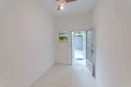 Casa para alugar com 80m², 2 quartos e sem vagaSala