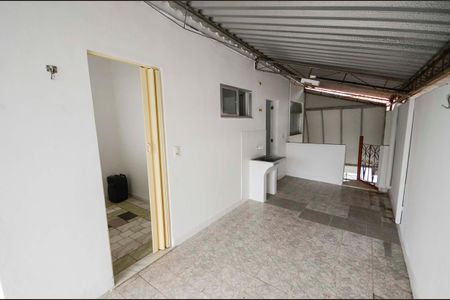 Casa para alugar com 100m², 3 quartos e 1 vaga Casa para alugar com 100m², 3 quartos e 1 vagaTerraço