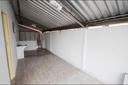 Casa para alugar com 100m², 3 quartos e 1 vaga Casa para alugar com 100m², 3 quartos e 1 vagaTerraço