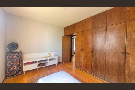 Apartamento à venda com 266m², 3 quartos e 4 vagasQuarto