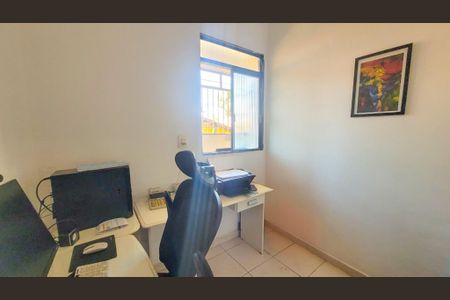 Apartamento à venda com 266m², 3 quartos e 4 vagasEscritório