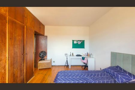 Apartamento à venda com 266m², 3 quartos e 4 vagasQuarto 2