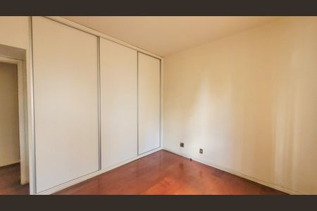 Apartamento à venda com 266m², 3 quartos e 4 vagasQuarto 4
