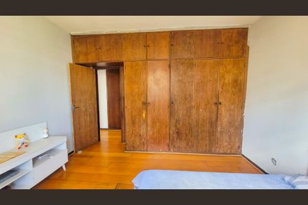 Apartamento à venda com 266m², 3 quartos e 4 vagasQuarto