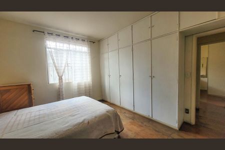 Apartamento à venda com 266m², 3 quartos e 4 vagasQuarto 5