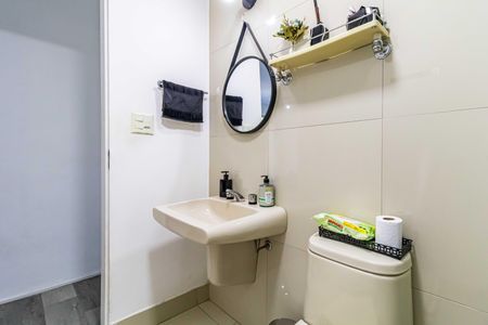 Apartamento à venda com 168m², 2 quartos e 2 vagas Apartamento à venda com 168m², 2 quartos e 2 vagasBanheiro social