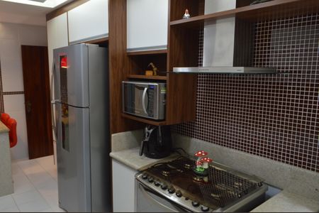 Casa de condomínio à venda com 390m², 5 quartos e 4 vagasCozinha