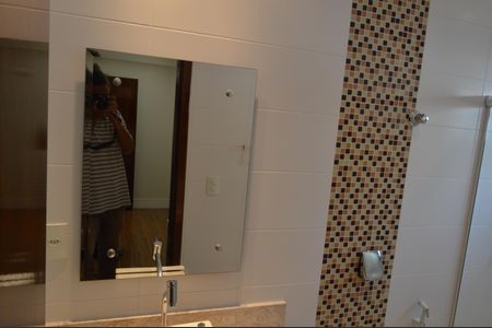 Casa de condomínio à venda com 390m², 5 quartos e 4 vagasBanheiro da Suíte 3