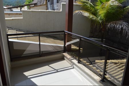 Casa de condomínio à venda com 390m², 5 quartos e 4 vagasVaranda das Suítes 4 e 5