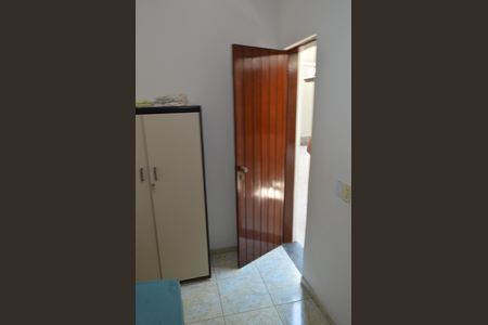 Casa de condomínio à venda com 390m², 5 quartos e 4 vagasQuarto de Serviço