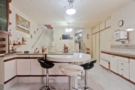 Casa à venda com 250m², 4 quartos e 5 vagasCozinha