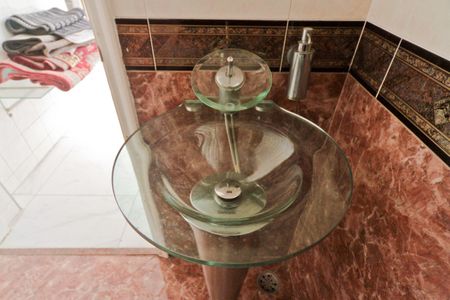 Casa à venda com 250m², 4 quartos e 5 vagasLavabo