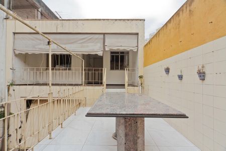 Casa à venda com 250m², 4 quartos e 5 vagasÁrea externa