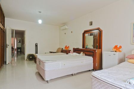 Casa à venda com 250m², 4 quartos e 5 vagasQuarto 2