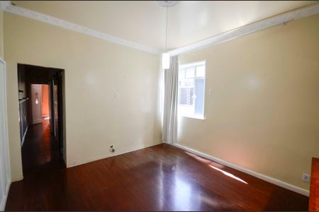 Apartamento para alugar com 75m², 3 quartos e 1 vaga Apartamento para alugar com 75m², 3 quartos e 1 vagaSala