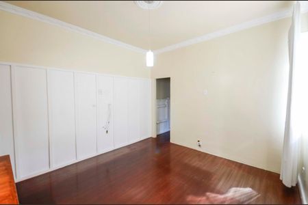 Apartamento para alugar com 75m², 3 quartos e 1 vaga Apartamento para alugar com 75m², 3 quartos e 1 vagaSala