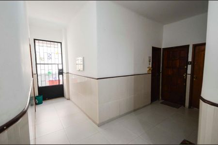 Apartamento para alugar com 75m², 3 quartos e 1 vaga Apartamento para alugar com 75m², 3 quartos e 1 vagaHall