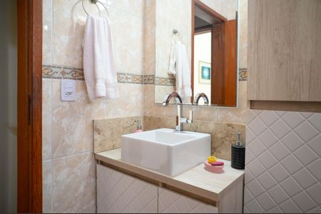 Casa à venda com 157m², 3 quartos e 2 vagasBanheiro da Suíte