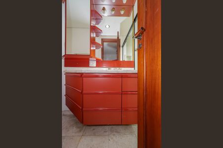 Apartamento para alugar com 300m², 4 quartos e 4 vagasBanheiro da Suíte 4