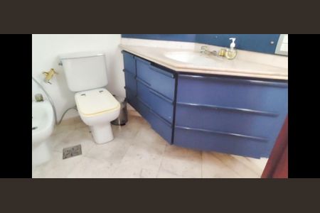 Apartamento para alugar com 300m², 4 quartos e 4 vagasBanheiro da Suíte 1