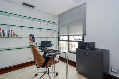 Apartamento para alugar com 300m², 4 quartos e 4 vagasEscritório