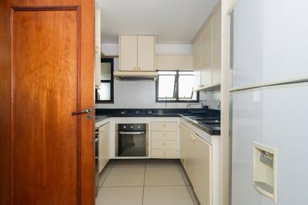 Apartamento para alugar com 300m², 4 quartos e 4 vagasCozinha