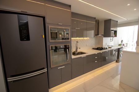 Apartamento à venda com 175m², 2 quartos e 2 vagasCozinha